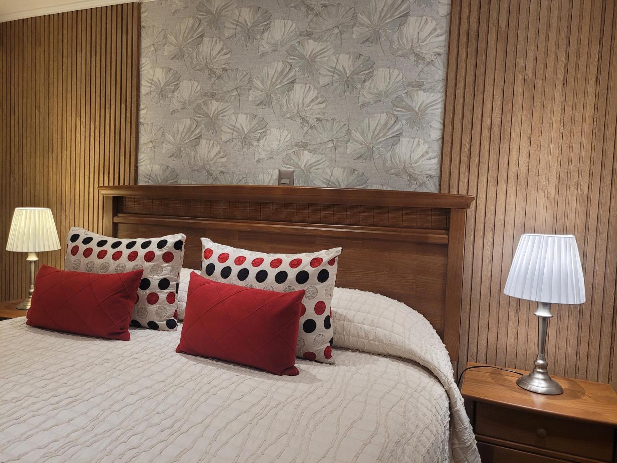 Hotel Puerta Del Lago Пуэрто-Варас Экстерьер фото