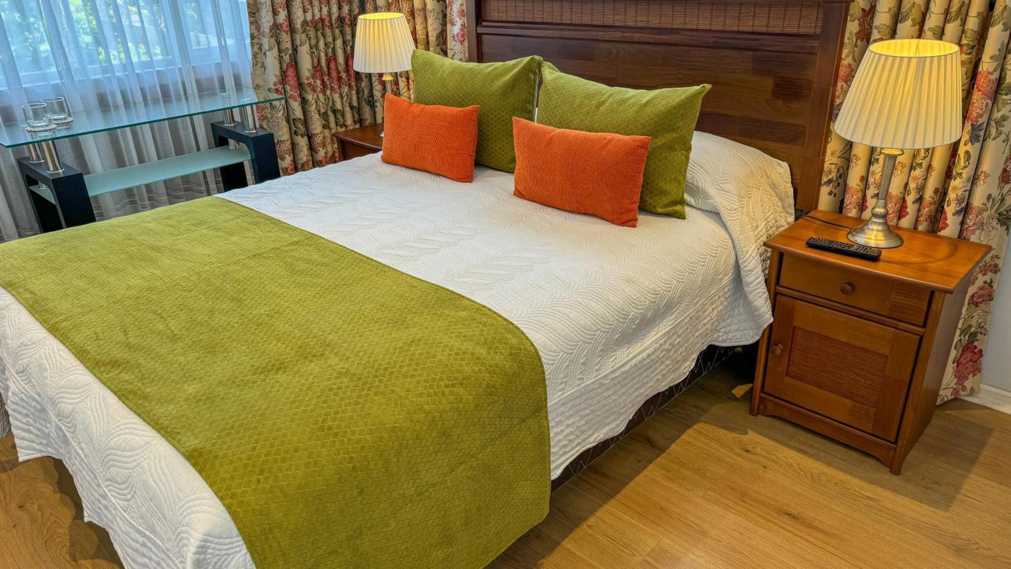 Hotel Puerta Del Lago Пуэрто-Варас Экстерьер фото